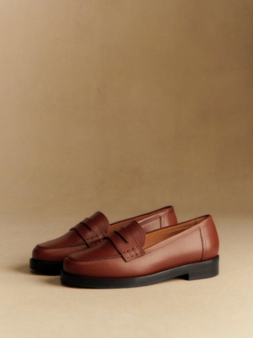 Andrea Loafers - Natural Heritage Leather Size 8